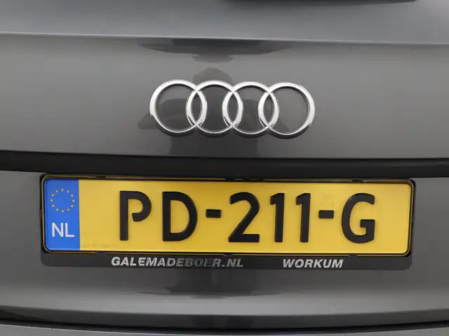 Audi Q5 view 23