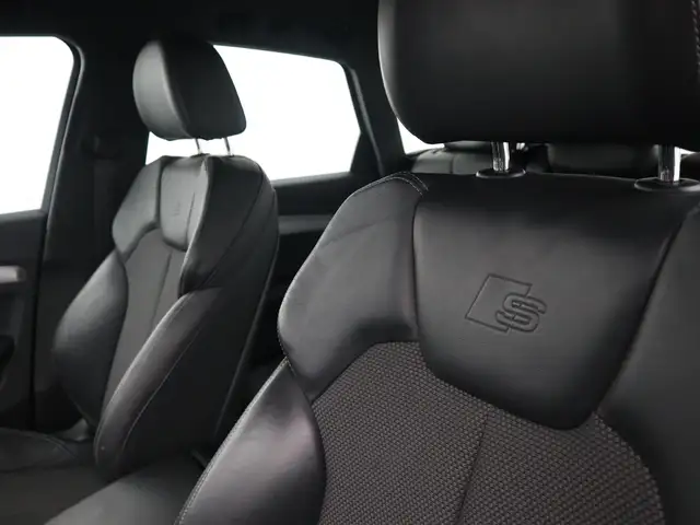 Audi Q5 view 25