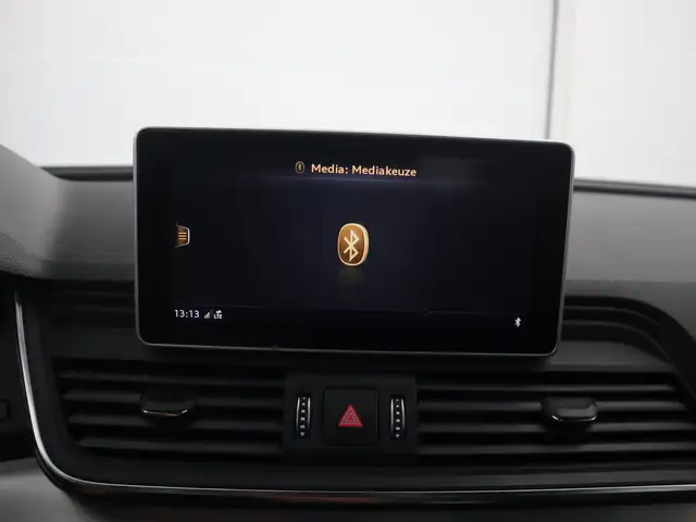 Audi Q5 view 28