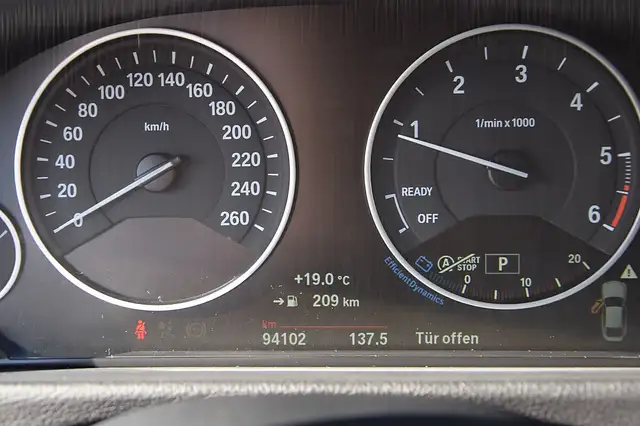 BMW 4 Series view 5