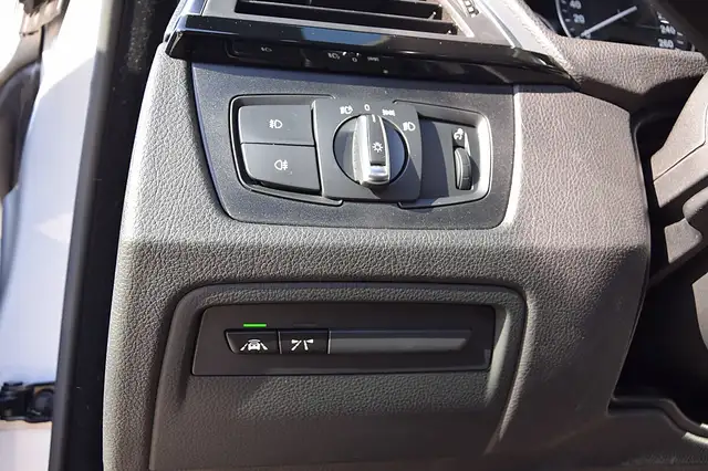 BMW 4 Series view 11