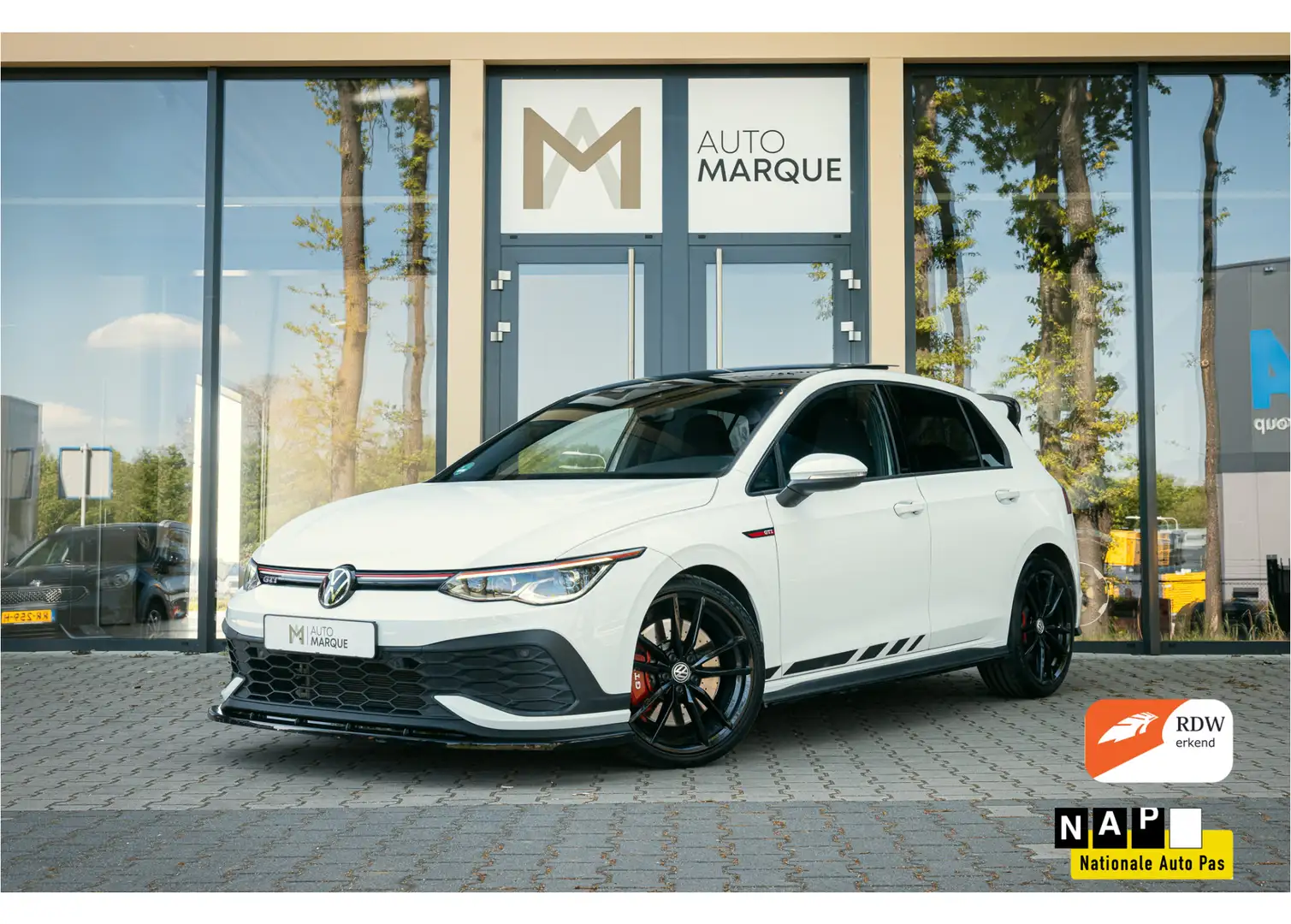 Volkswagen Golf GTI 2.0 TSI Clubsport | 300PK | Maxton | 19" Pretoria Bianco - 1