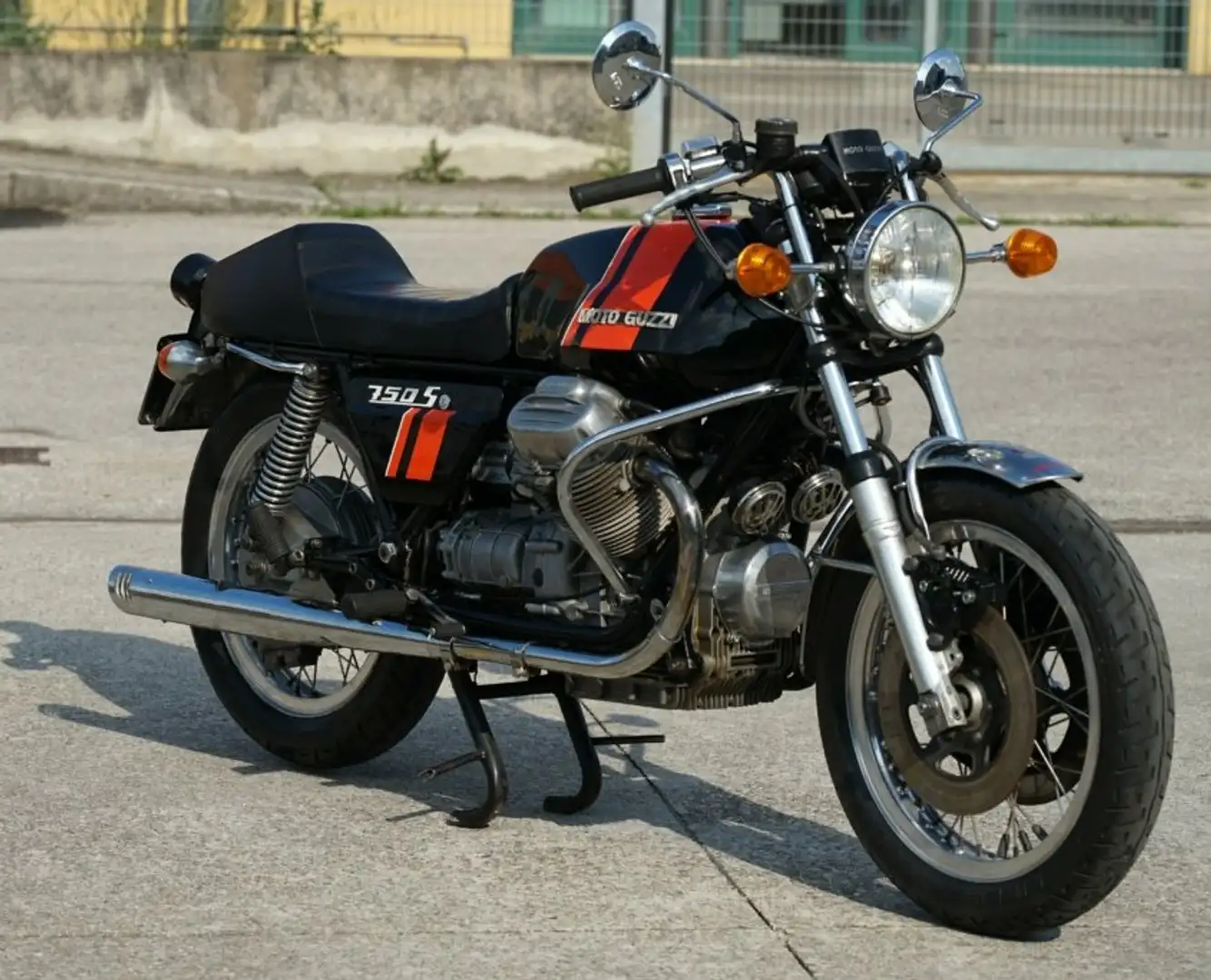 Moto Guzzi V 7 v7 sport - 1