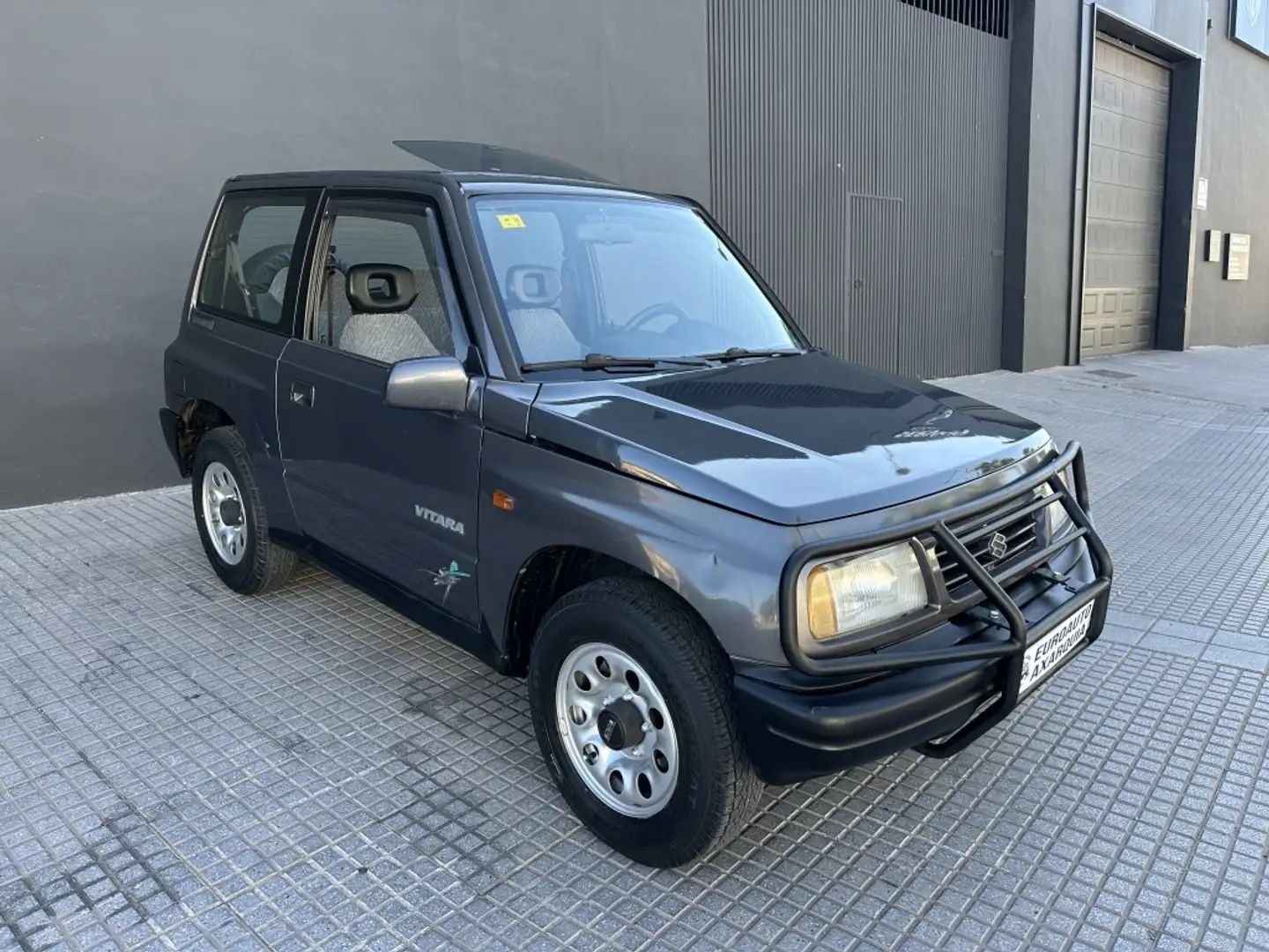 Suzuki Vitara Todoterreno Automático de 3 Puertas Braun - 1