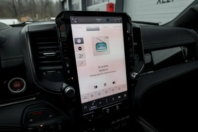 RAM 1500 Ram 1500 RHO Crew Cab 5'7''-Bed 4x4 Ansicht 25