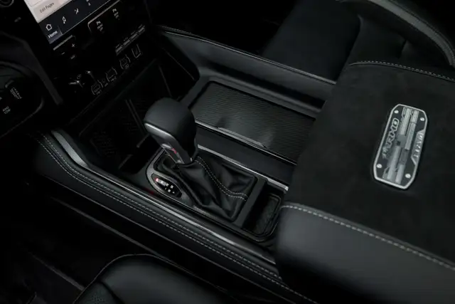 RAM 1500 Ram 1500 RHO Crew Cab 5'7''-Bed 4x4 Ansicht 34