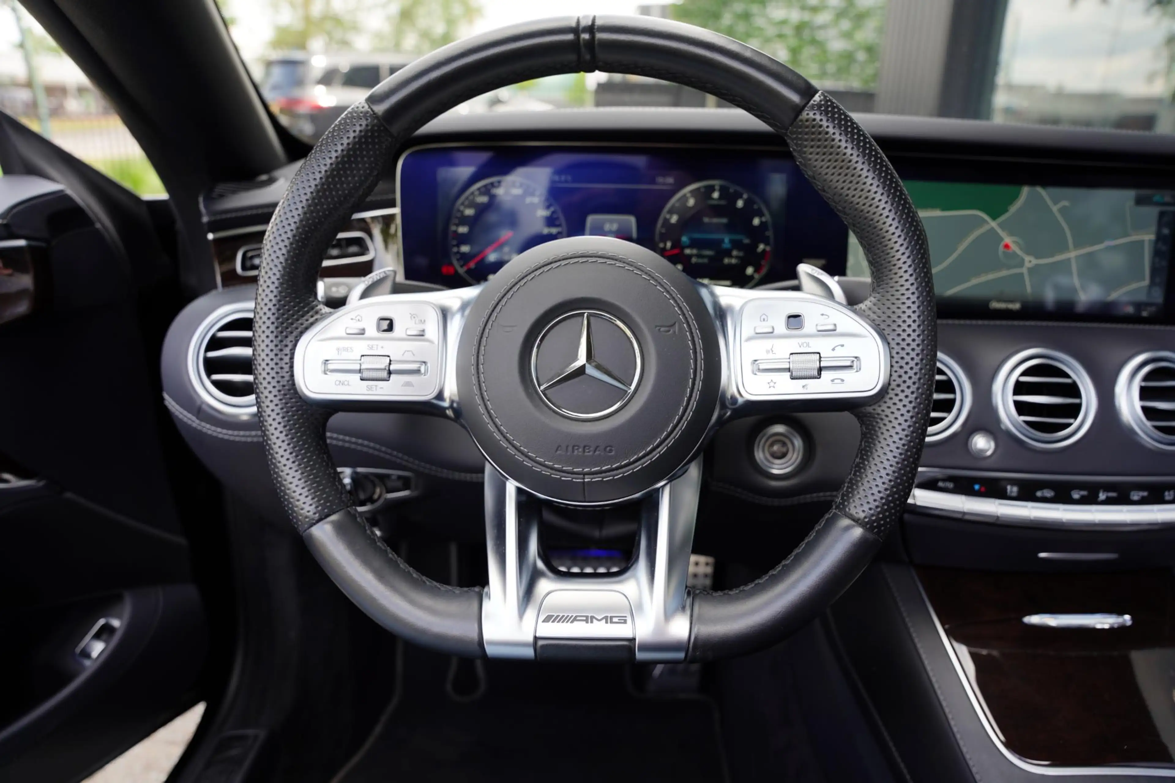 Mercedes-Benz S 63 AMG Cabriolet 4-Matic / Nachtzicht / Burmester — photo 11