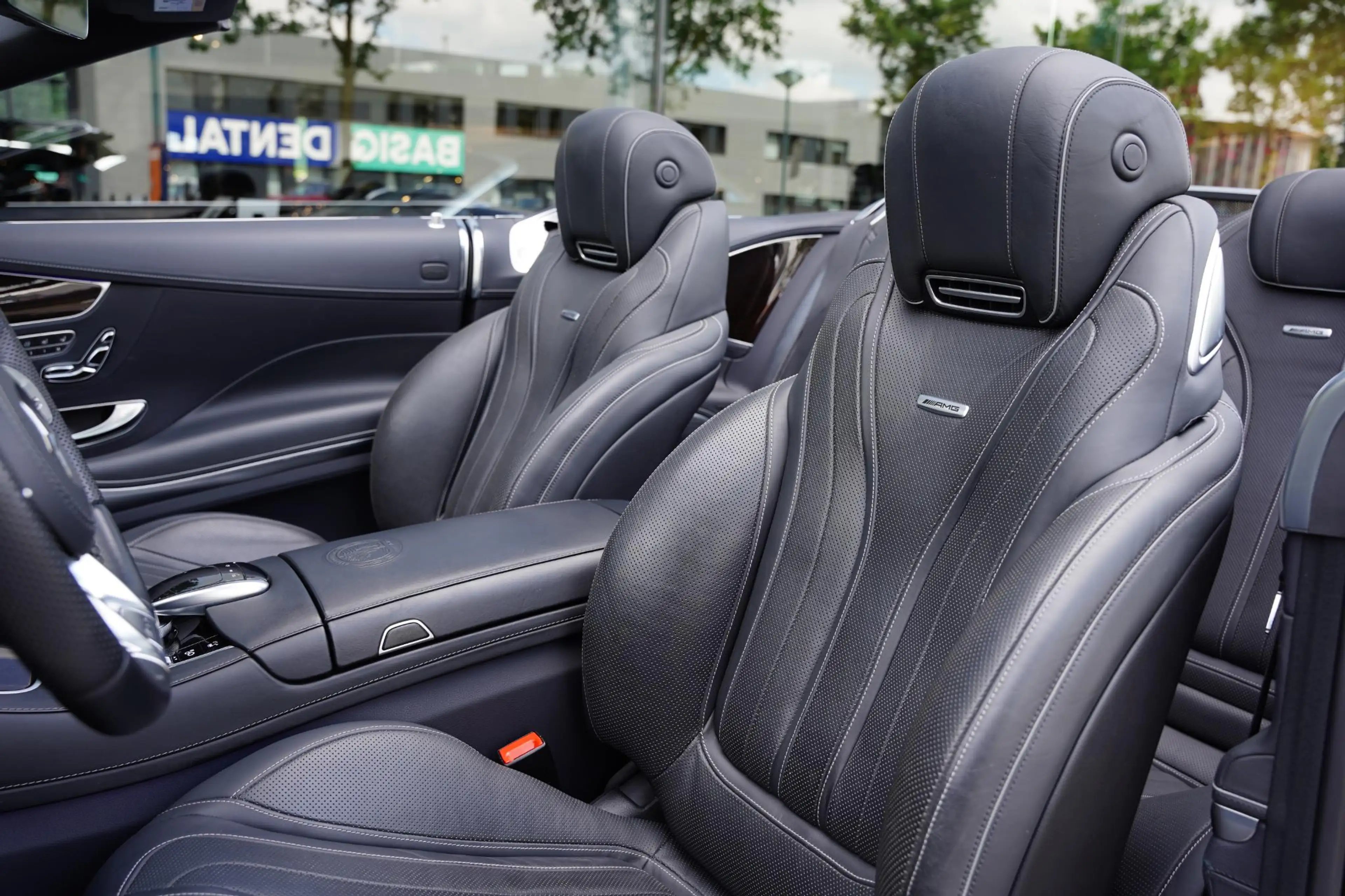 Mercedes-Benz S 63 AMG Cabriolet 4-Matic / Nachtzicht / Burmester — photo 9