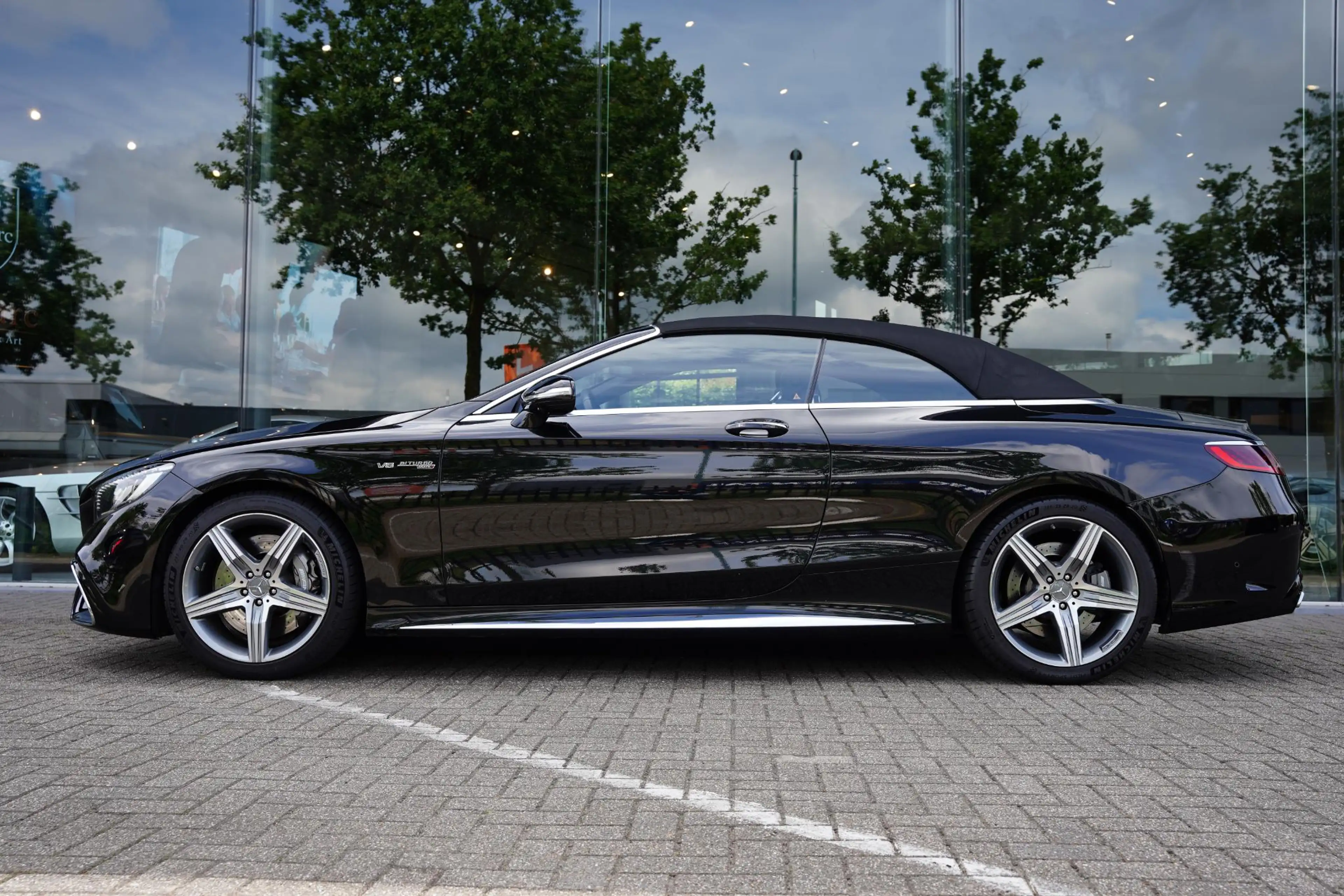 Mercedes-Benz S 63 AMG Cabriolet 4-Matic / Nachtzicht / Burmester — photo 4