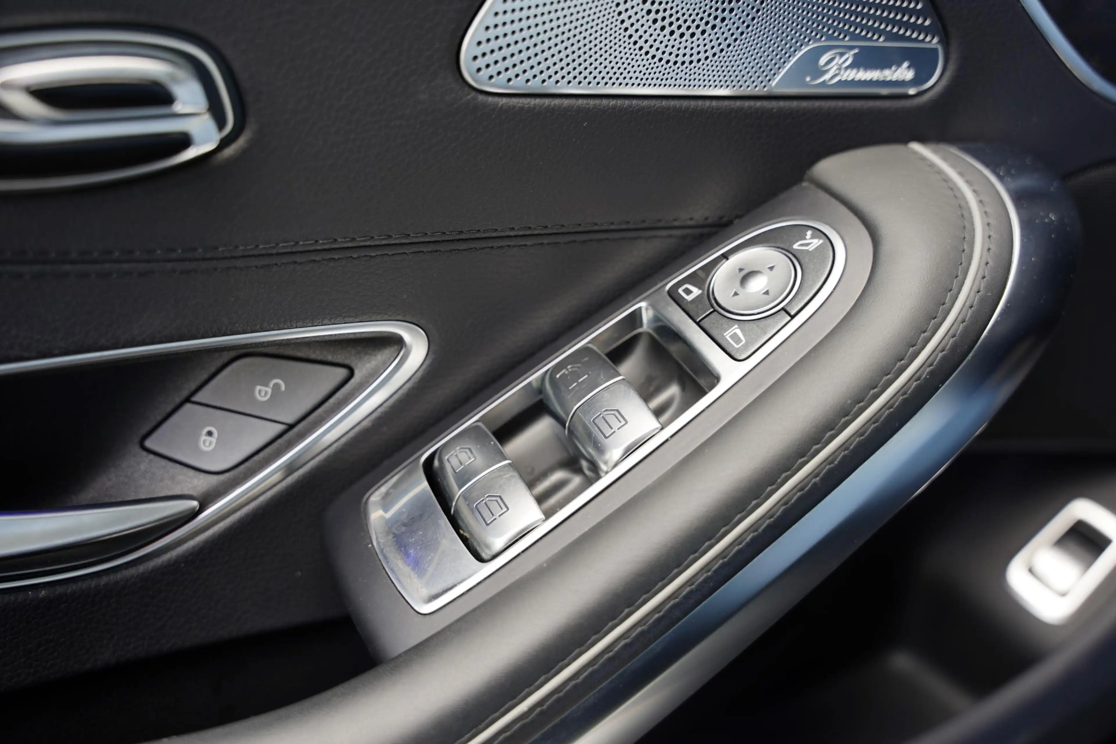 Mercedes-Benz S 63 AMG Cabriolet 4-Matic / Nachtzicht / Burmester — photo 26