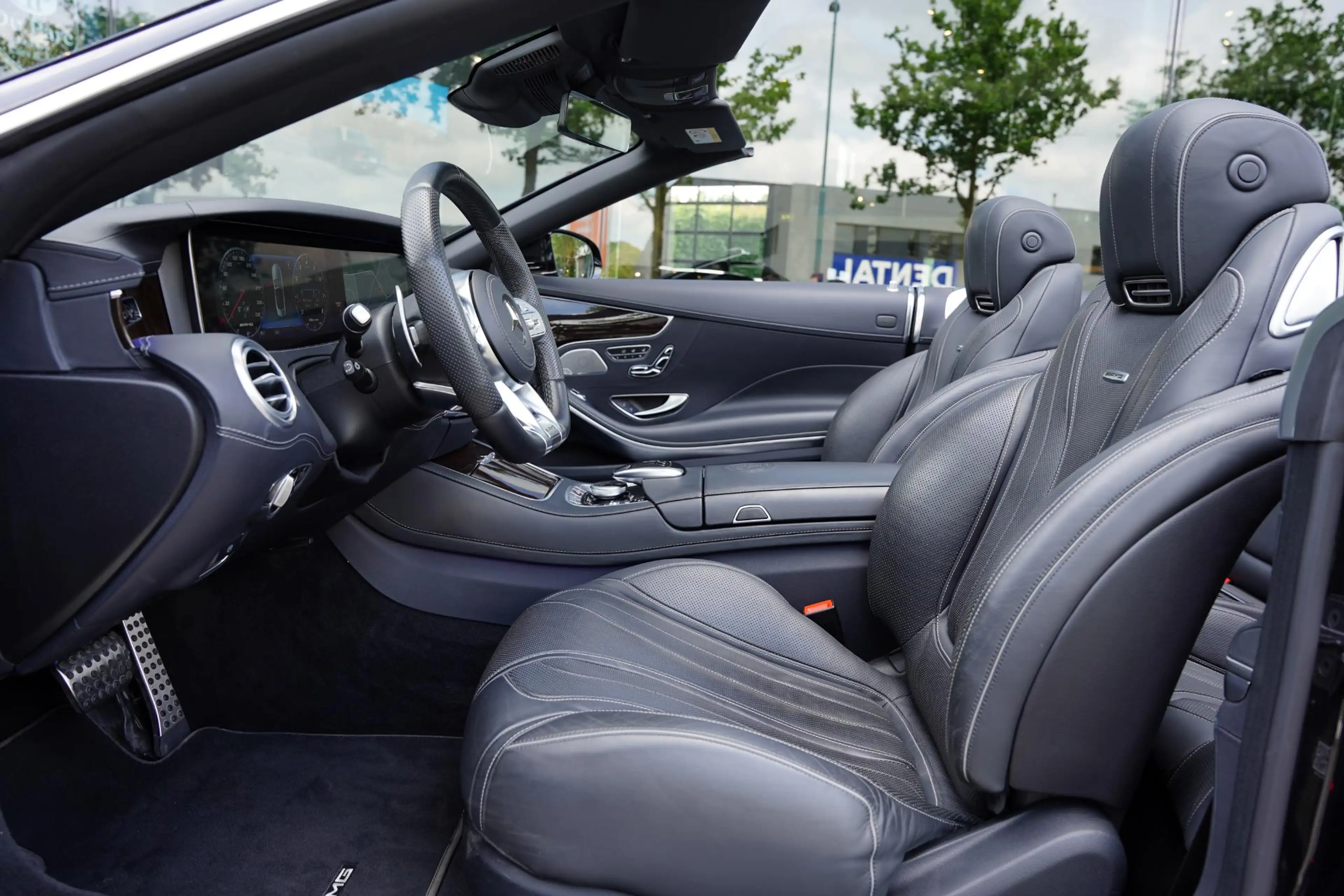 Mercedes-Benz S 63 AMG Cabriolet 4-Matic / Nachtzicht / Burmester — photo 8