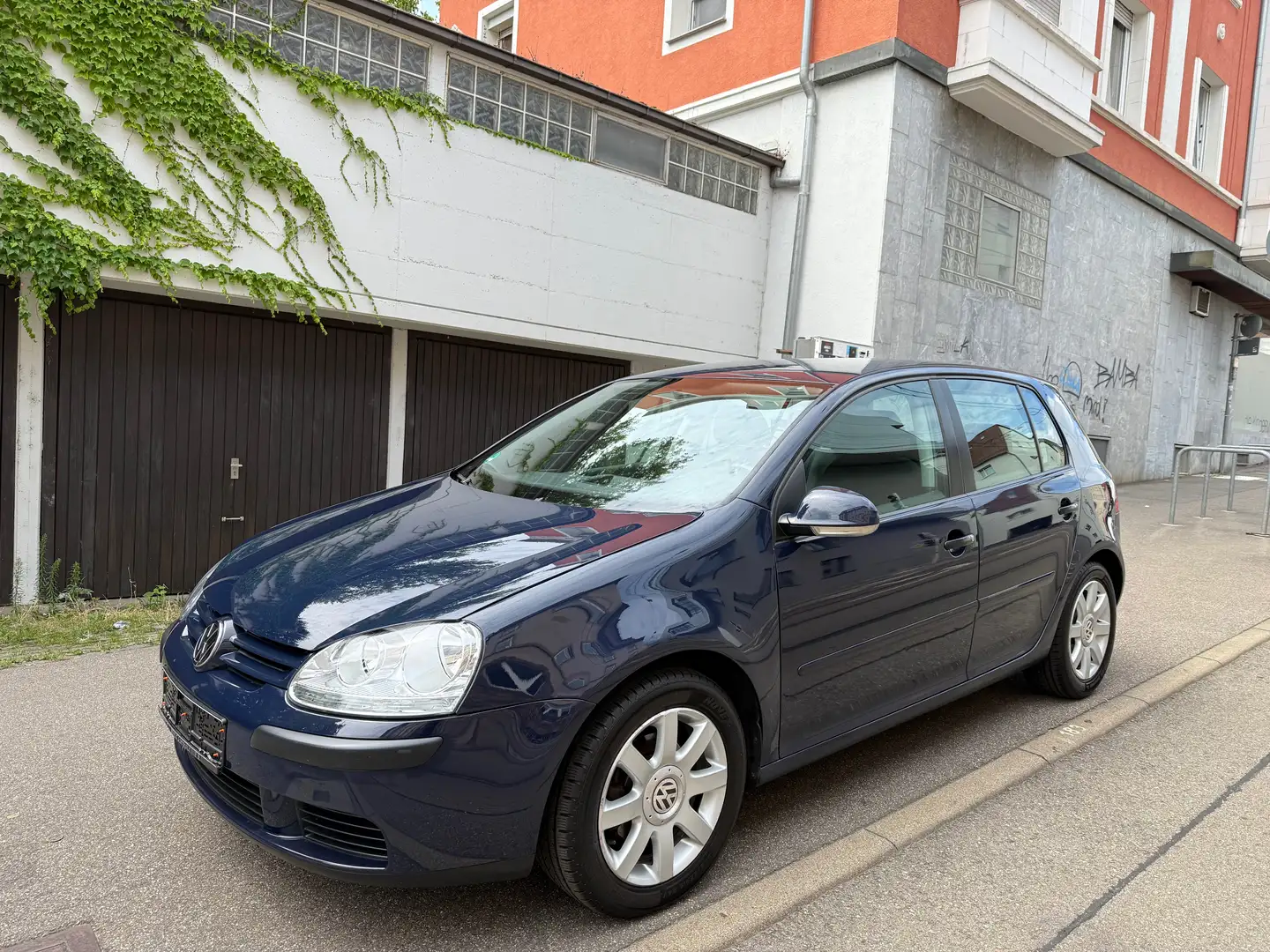 Volkswagen Golf 1.6 comfort TÜV/AU 07/27 Blau - 2