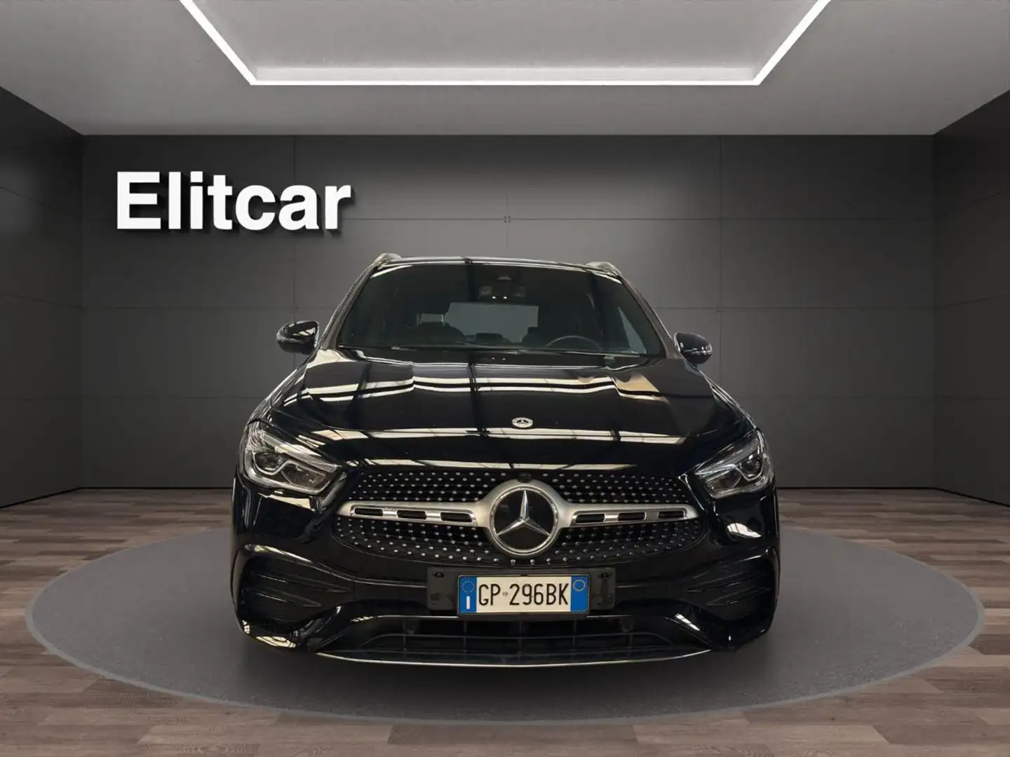 Mercedes-Benz GLA 200 d Automatic Premium Negro - 2