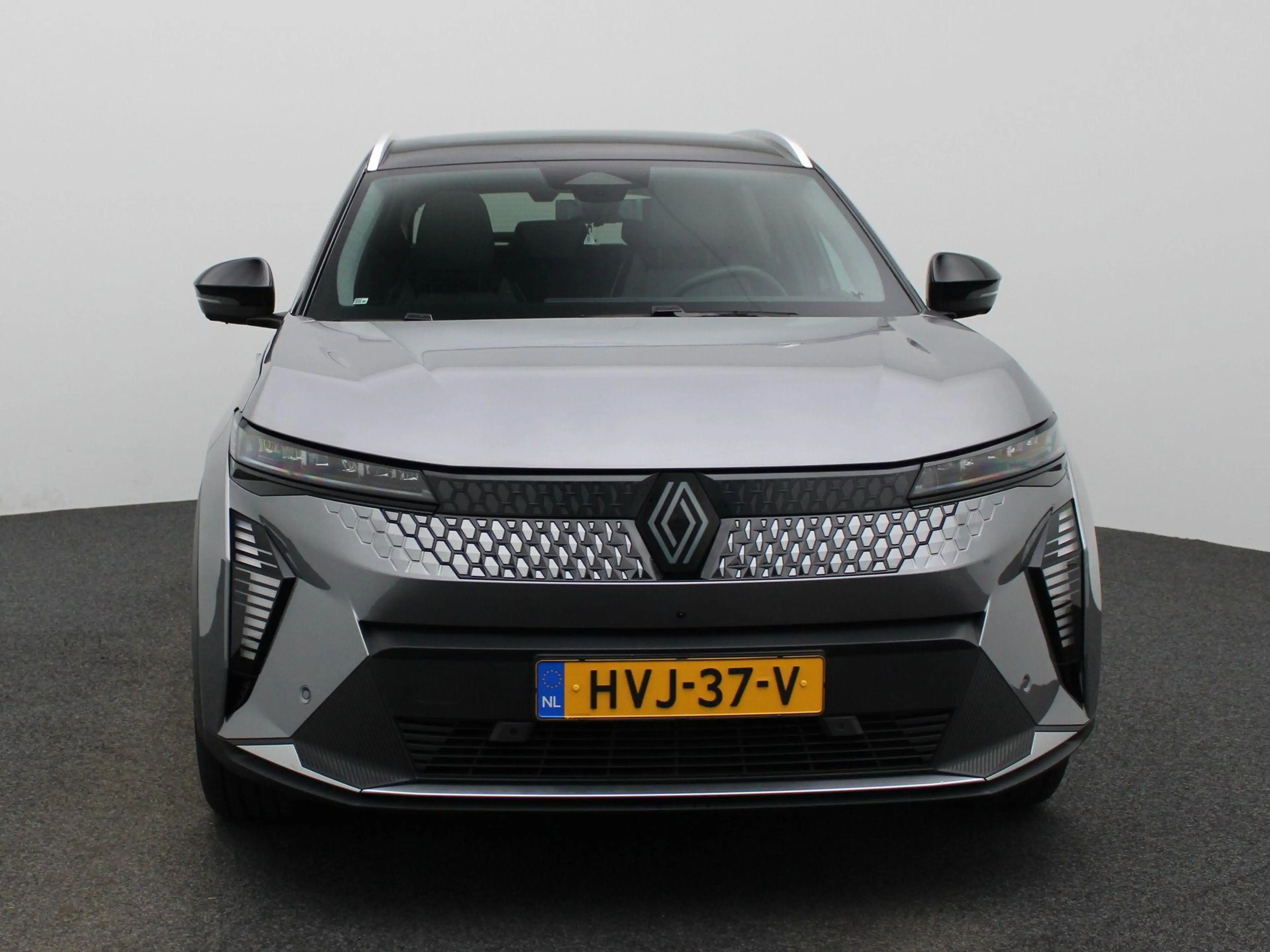 Renault Scenic E-Tech EV87 long range techno — photo 3