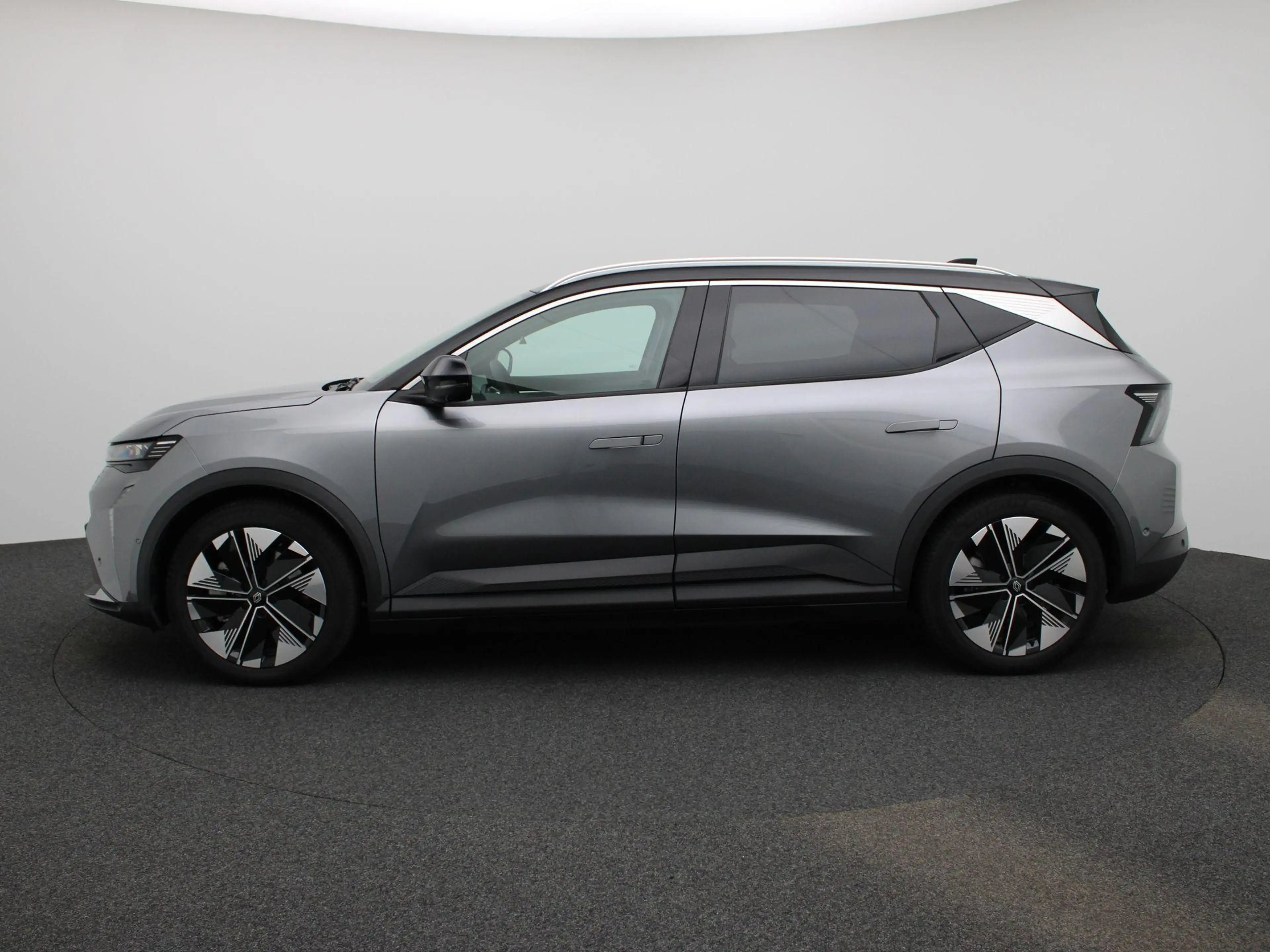 Renault Scenic E-Tech EV87 long range techno — photo 4