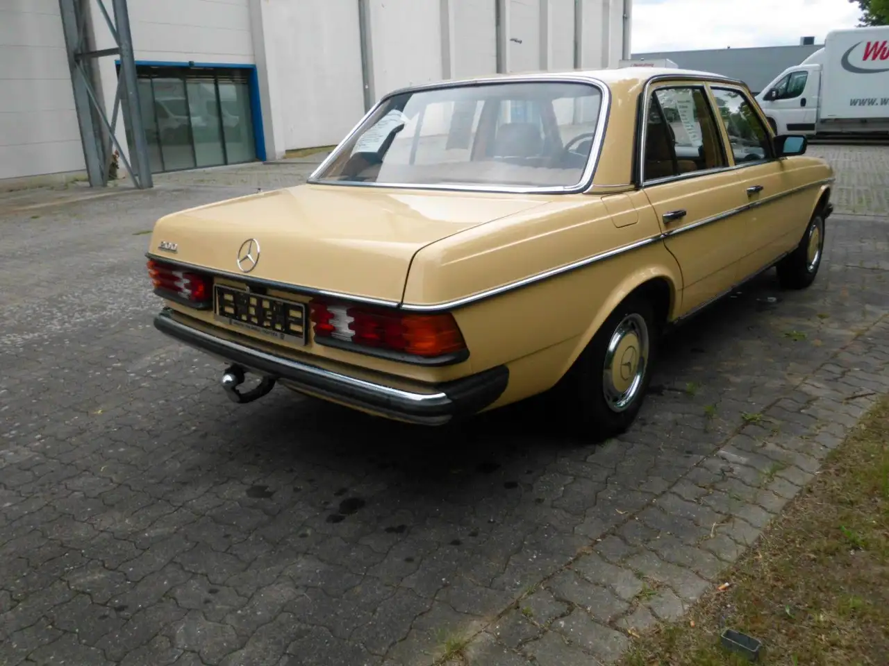 Mercedes-Benz 200 Becker Radio/Schiebedach.neuwertiger Zustand, foto 5