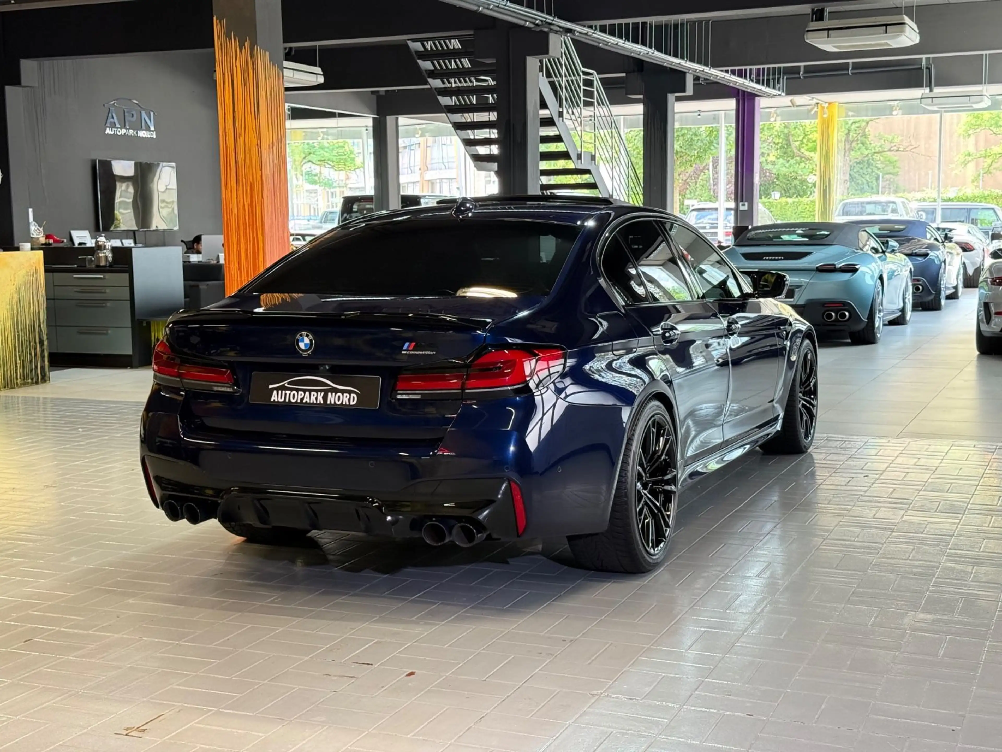 BMW M5 Limousine Competition LASER~MASSAGE~GSD~B&W — photo 5