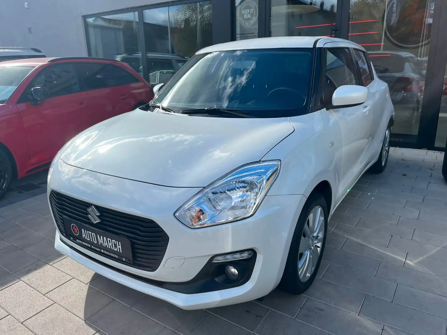 Suzuki Swift 1.2 Comfort Weiß - 1