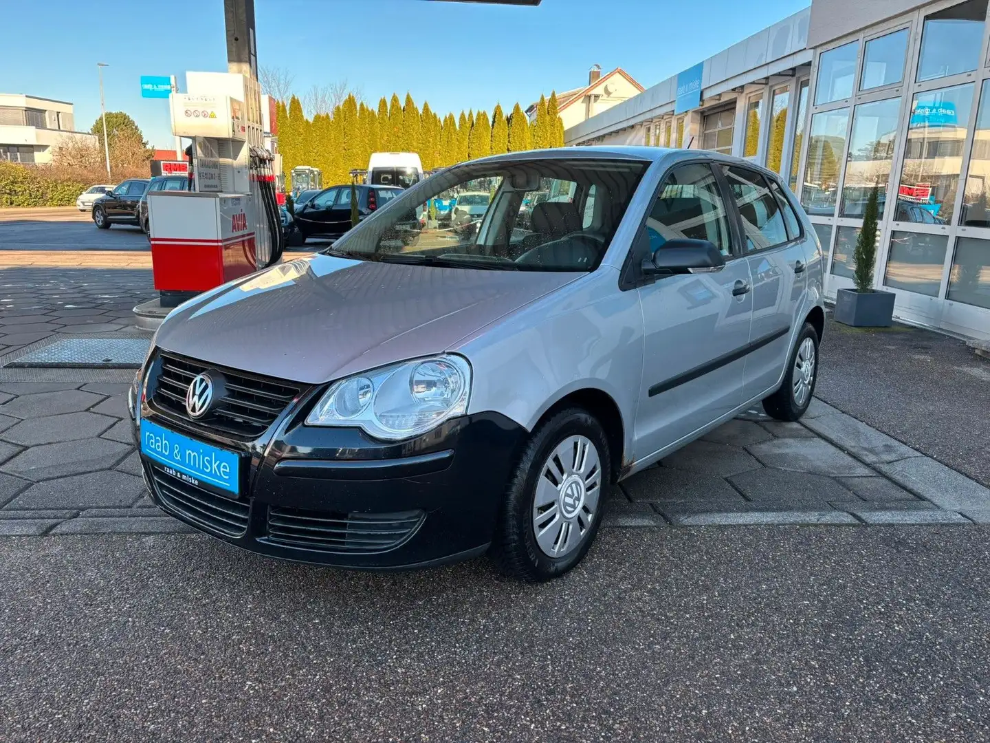 Volkswagen Polo IV Trendline srebrna - 2