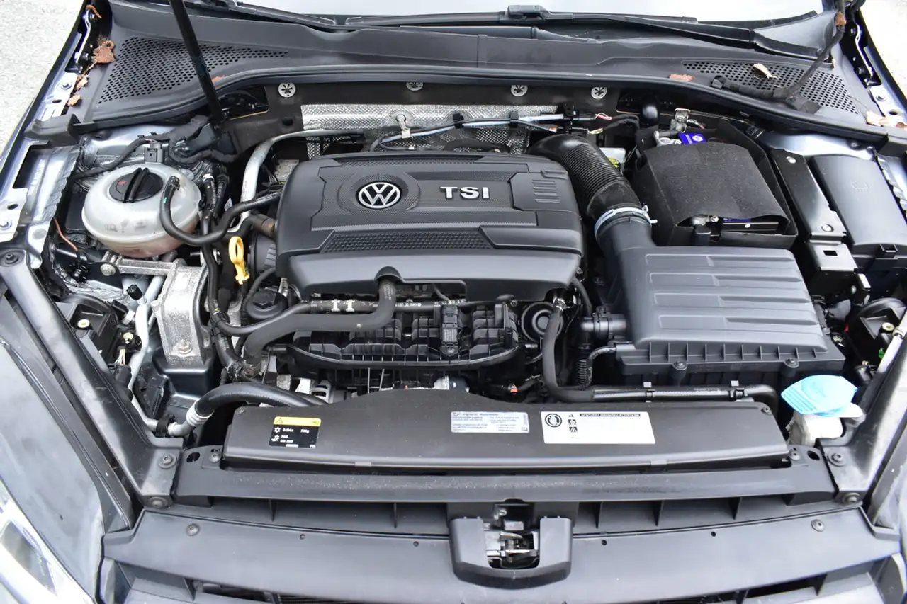 Volkswagen Golf снимка Volkswagen Golf