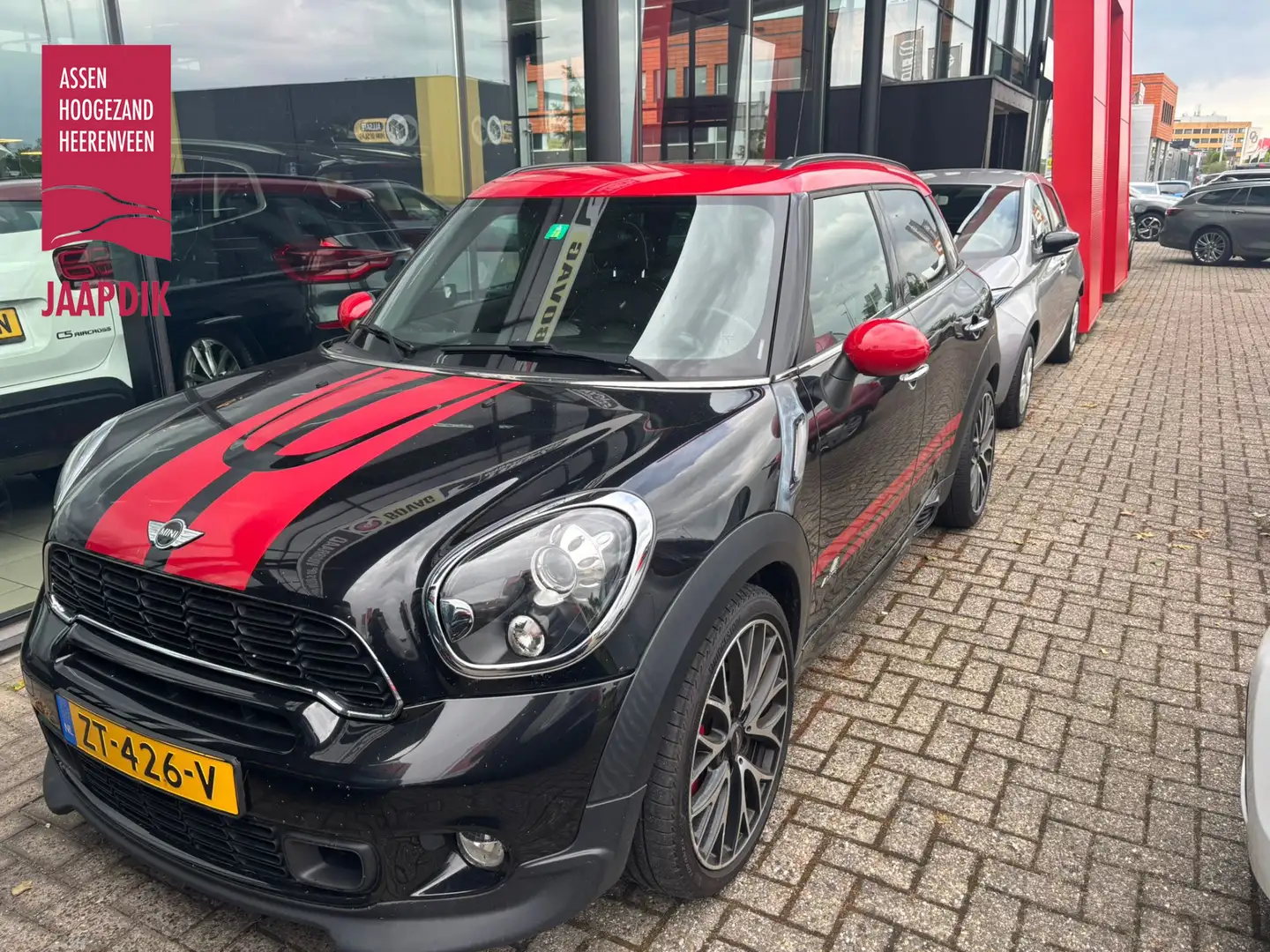 MINI Cooper Countryman Mini BWJ 2013 1.6 John WORKS 4X4 218 PK Chili AUTO Zwart - 1