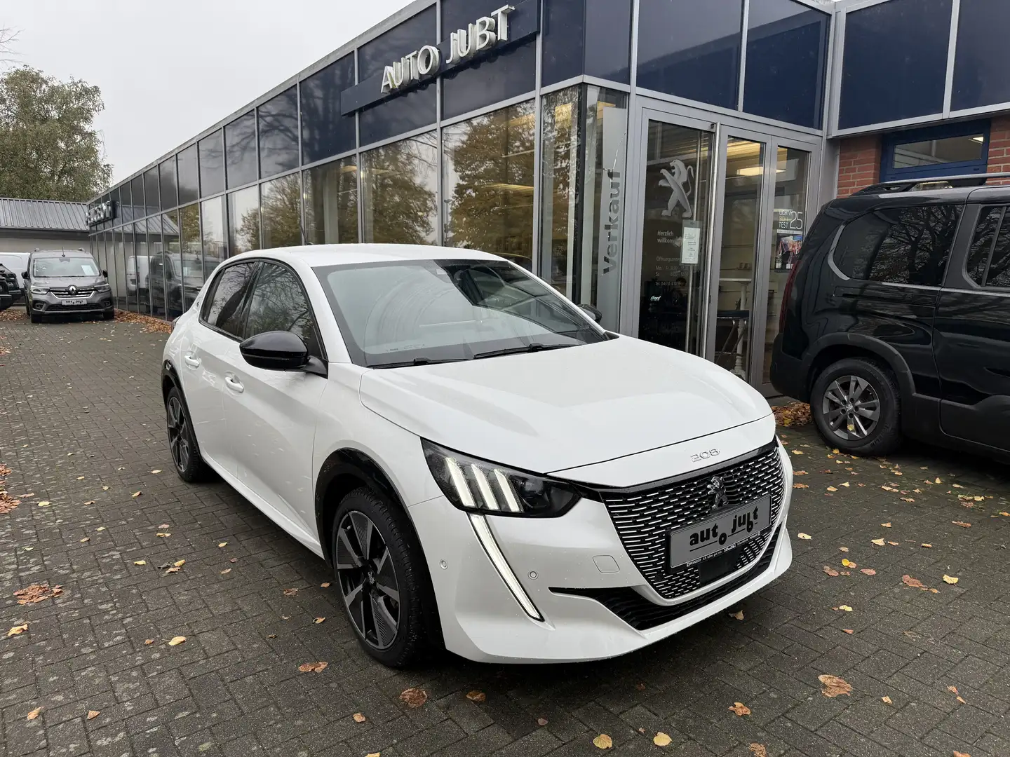 Peugeot 208 e-208 GT Weiß - 2