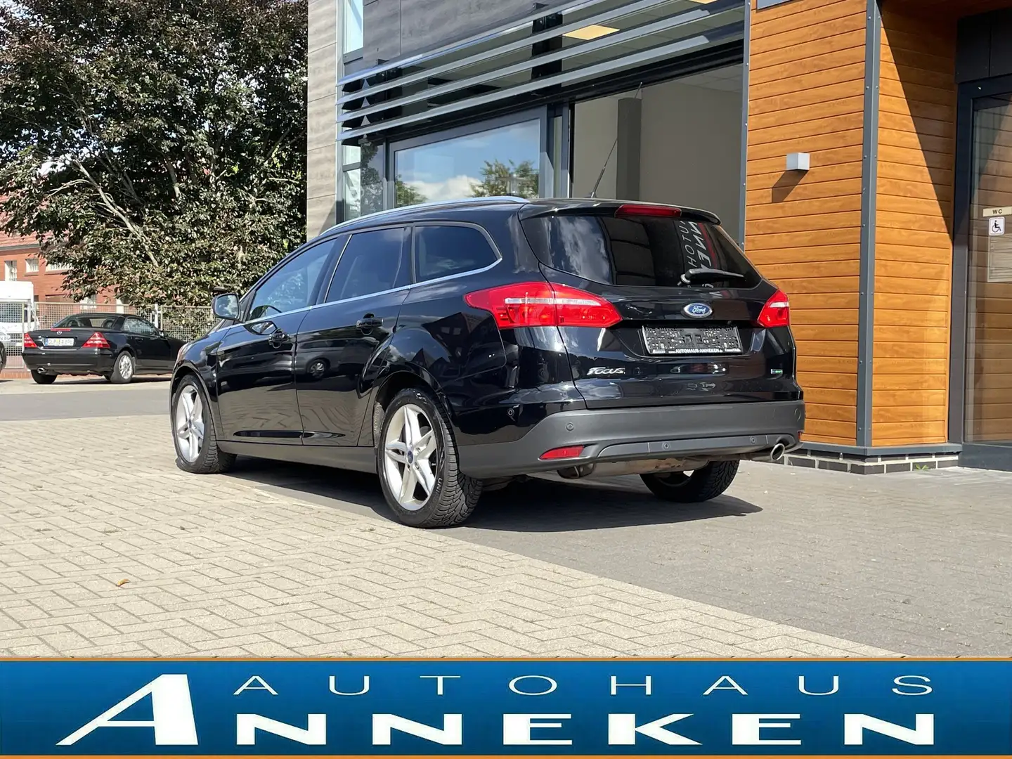 Ford Focus Titanium*ACC*XENON*AHK*KAMERA*KEYFREE* Noir - 2