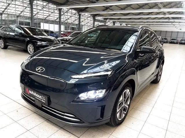 Hyundai Kona view 3