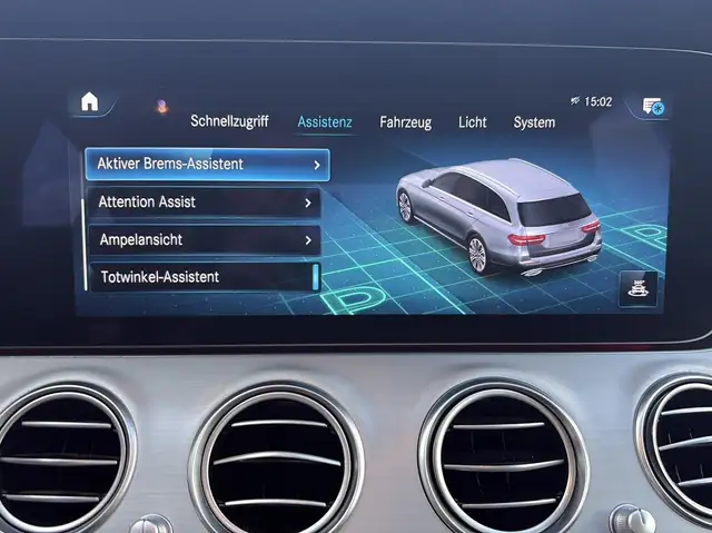 Mercedes-Benz E-Class view 24