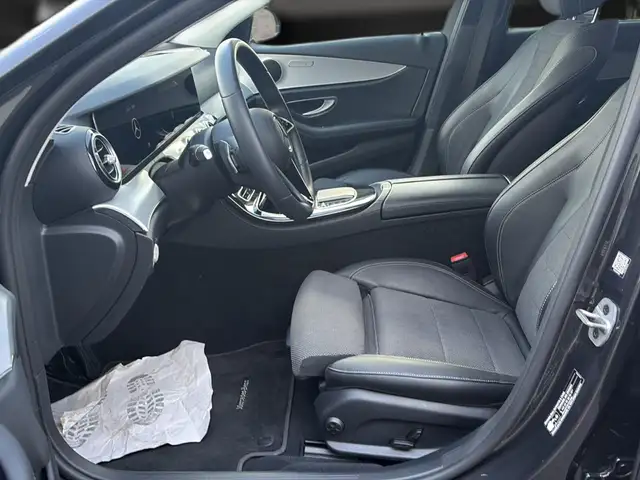 Mercedes-Benz E-Class view 14