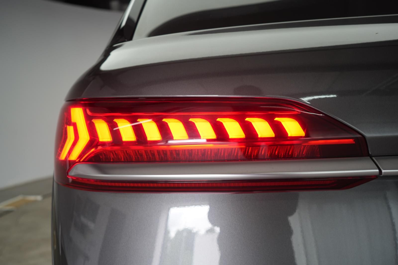Audi Q7 55 TFSI e quattro S line AHK/STHZ/Navi/LED — photo 15