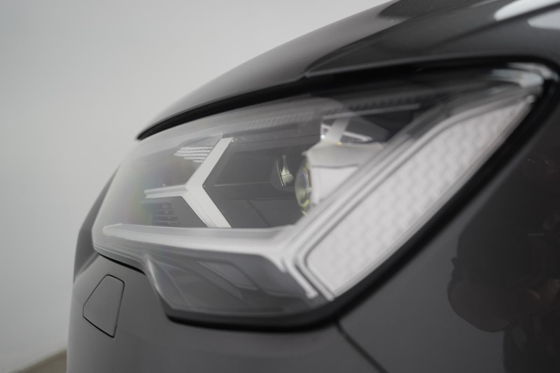Audi Q7 55 TFSI e quattro S line AHK/STHZ/Navi/LED — photo 14