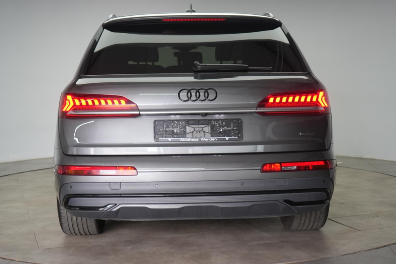 Audi Q7 55 TFSI e quattro S line AHK/STHZ/Navi/LED — photo 6