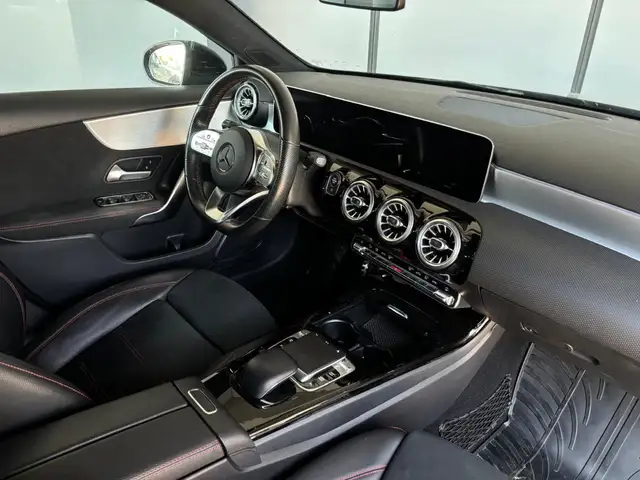 Mercedes-Benz A-Class view 9