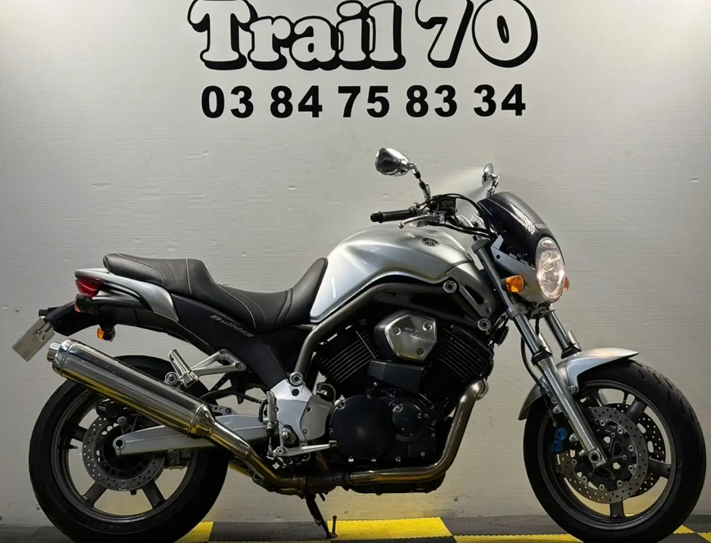 Yamaha BT 1100 Bulldog Plateado - 1