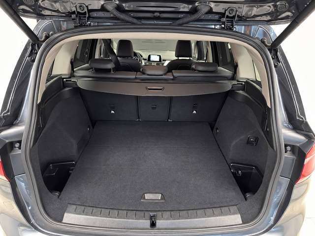 BMW 216 — photo 16