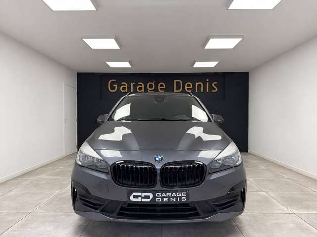 BMW 216 — photo 2