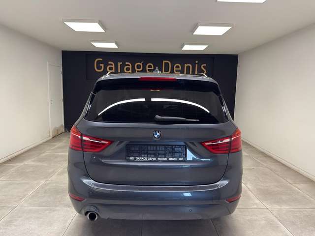 BMW 216 — photo 7