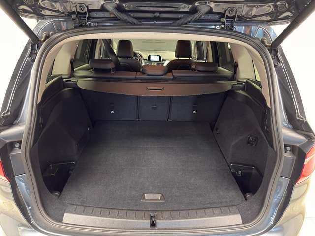 BMW 216 — photo 16
