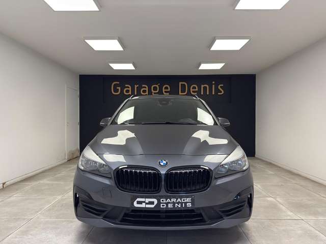BMW 216 — photo 2