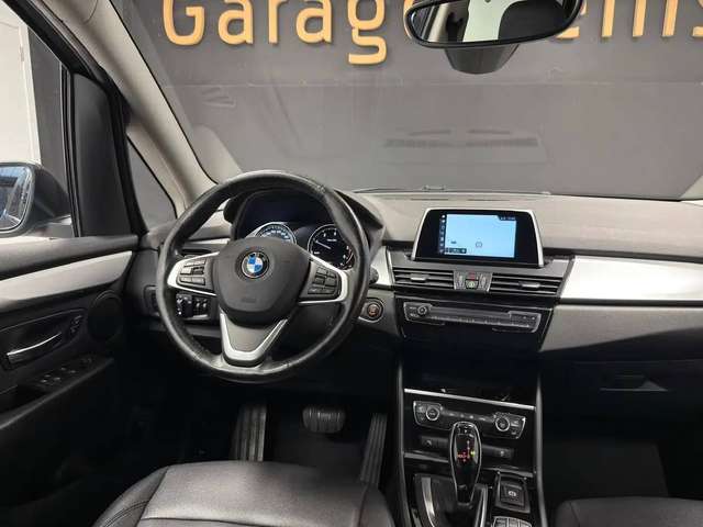 BMW 216 — photo 10