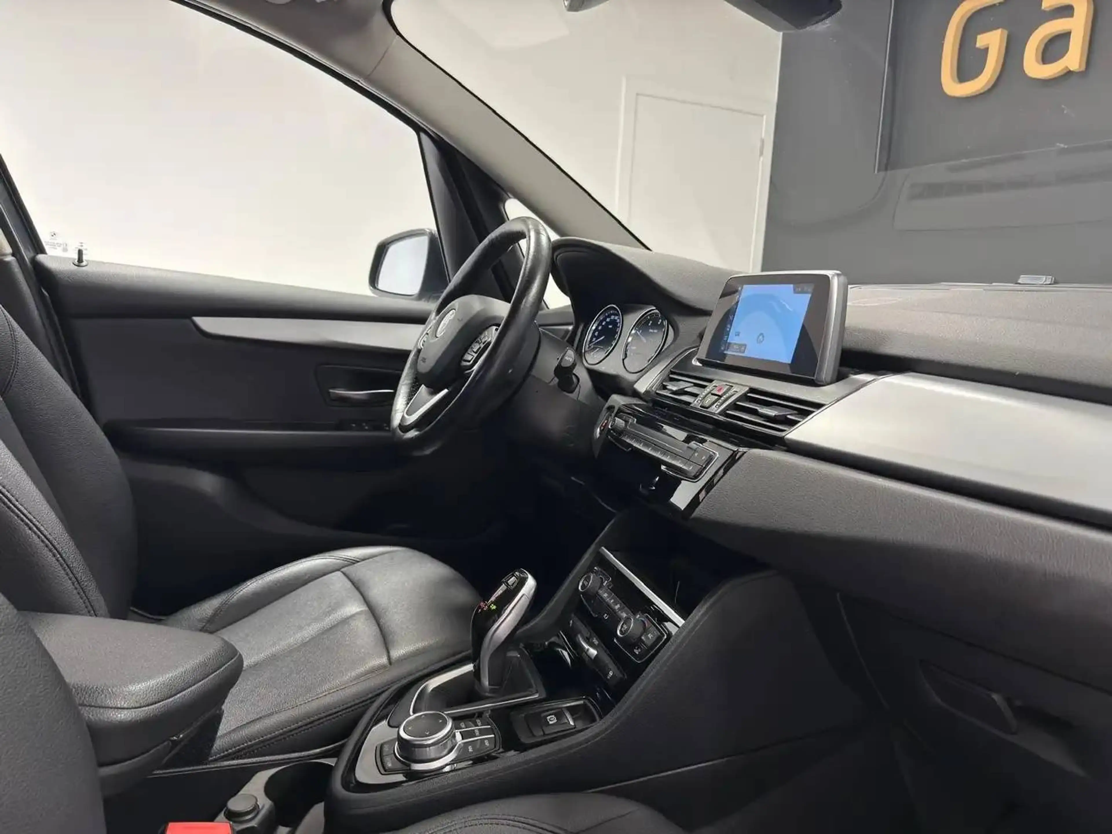 BMW 216 Gran Tourer 216 dA AdBlue*BOITE-AUTO**GPS*CUIR*LED*GARANTIE 12MOIS* — photo 13