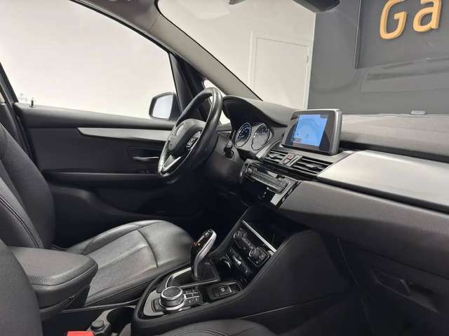 BMW 216 — photo 13