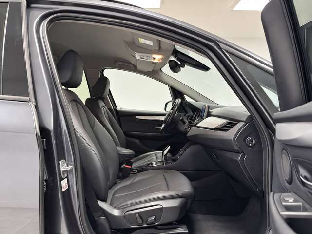 BMW 216 — photo 12