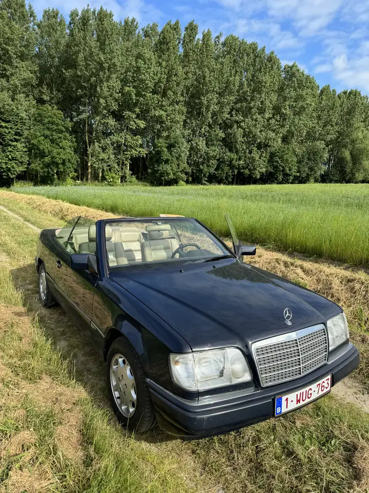 Mercedes-Benz E 220 Cabrio, foto 2