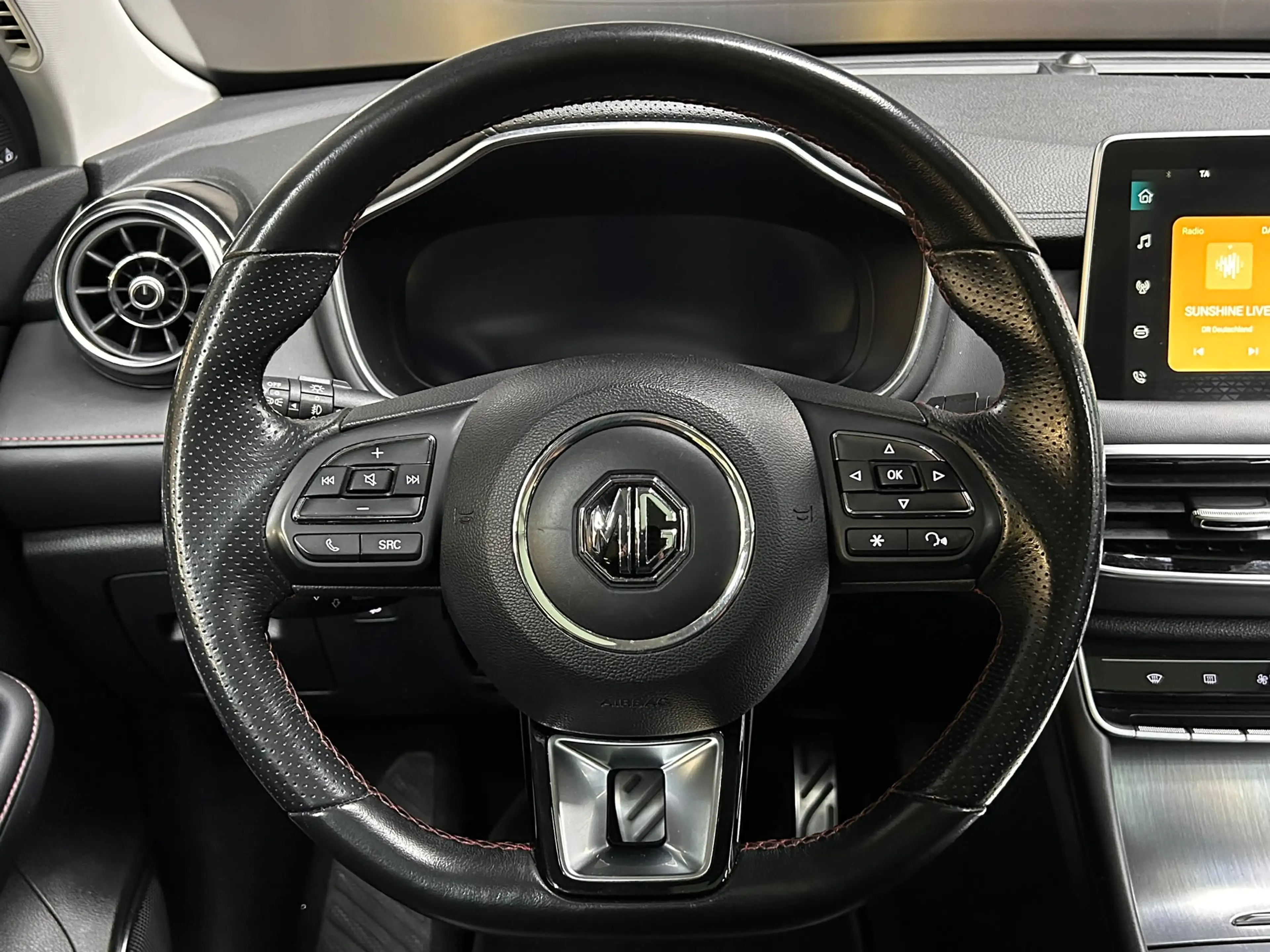 MG HS Luxury LEDER+LED+SHZ+NAVI+DAB+360°+PANO+ACC+ — photo 15