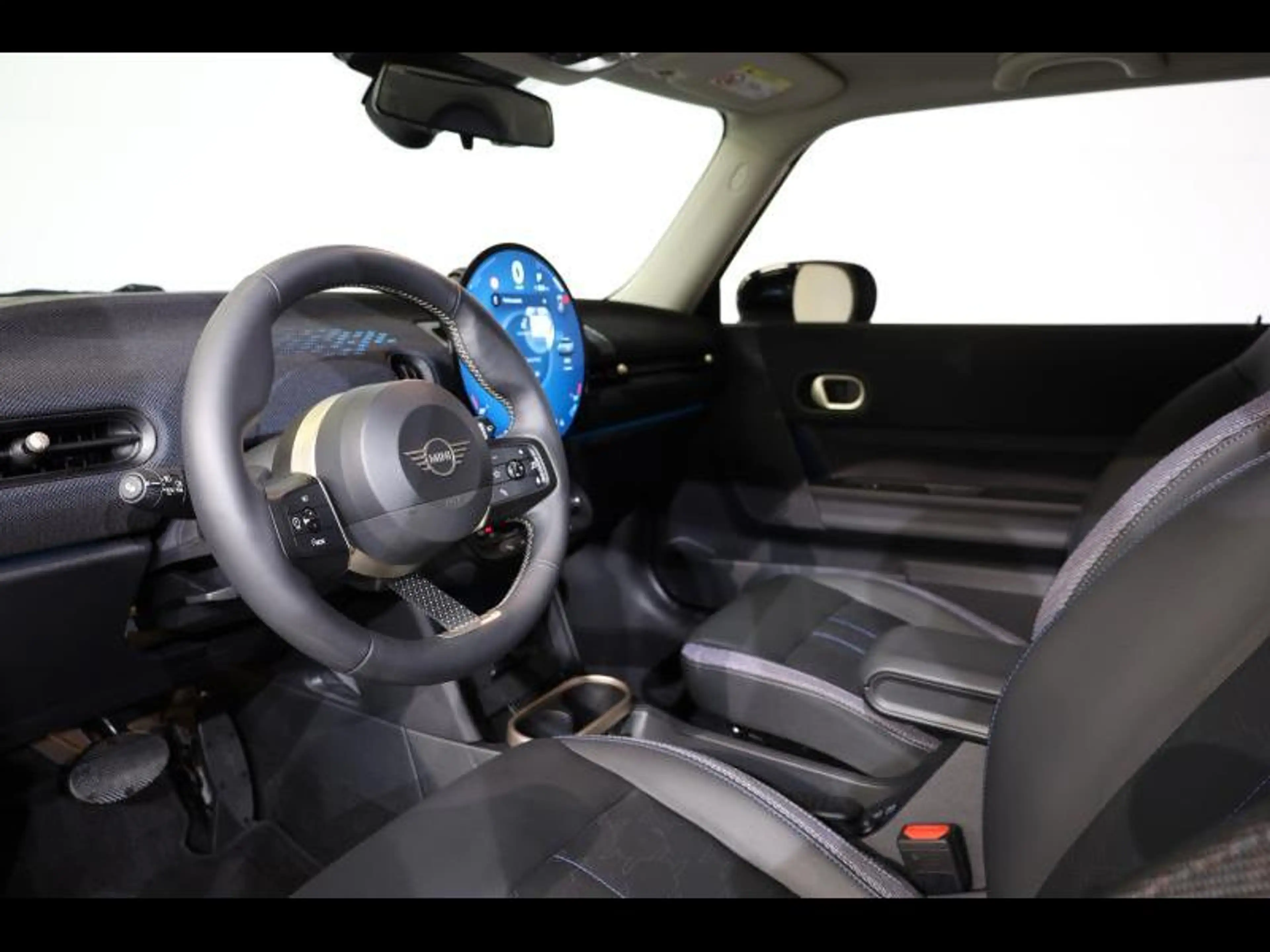 MINI Cooper C 3 portes — photo 7