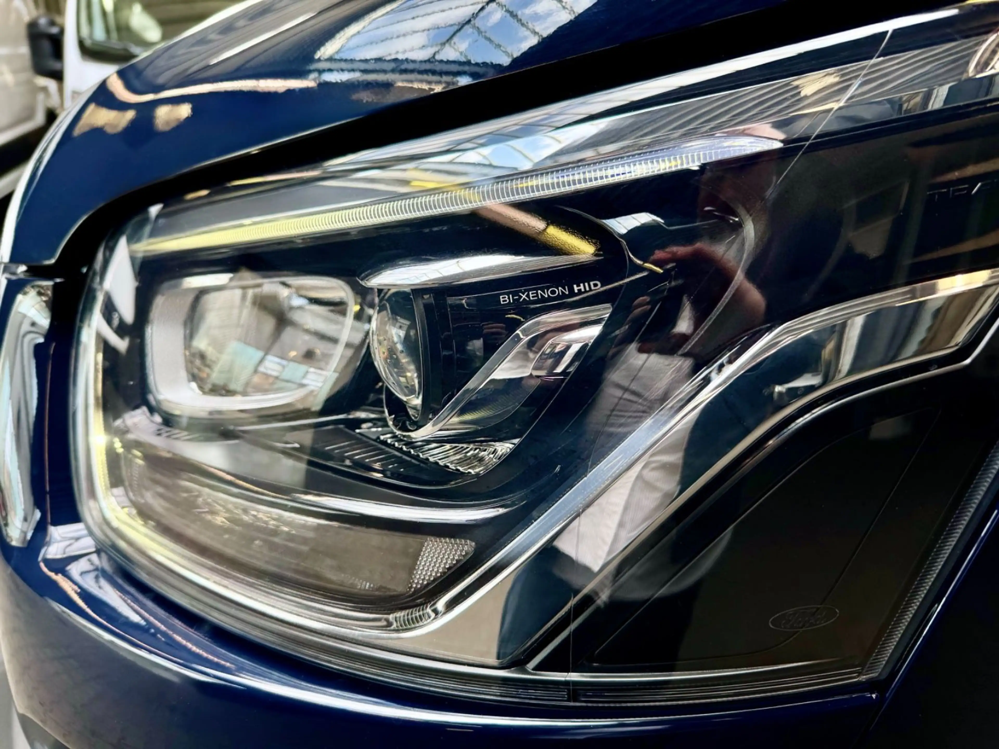 Ford Transit 2.0 TDCi L3H2 AUTOMATIK 3STZ AHK BiXENON — photo 5