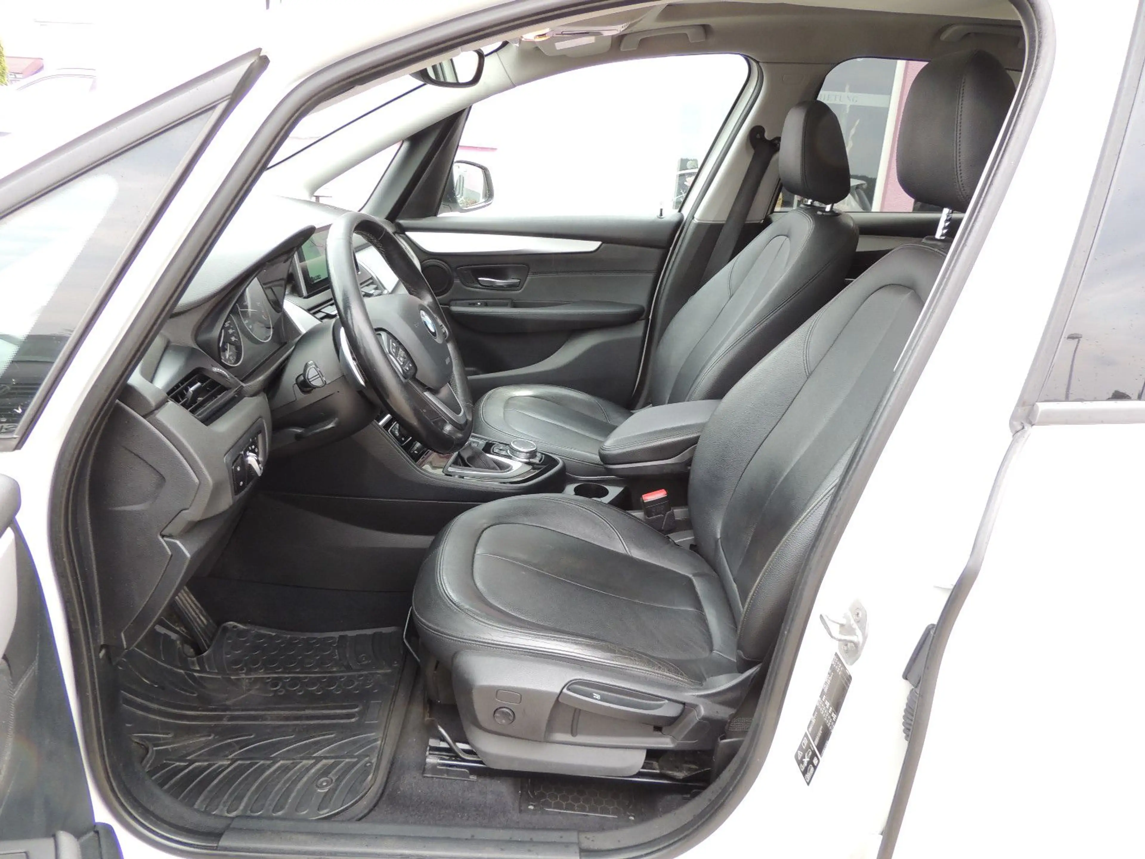 BMW 220 Gran Tourer xDrive Advantage **HUD+LED+Navi — photo 12