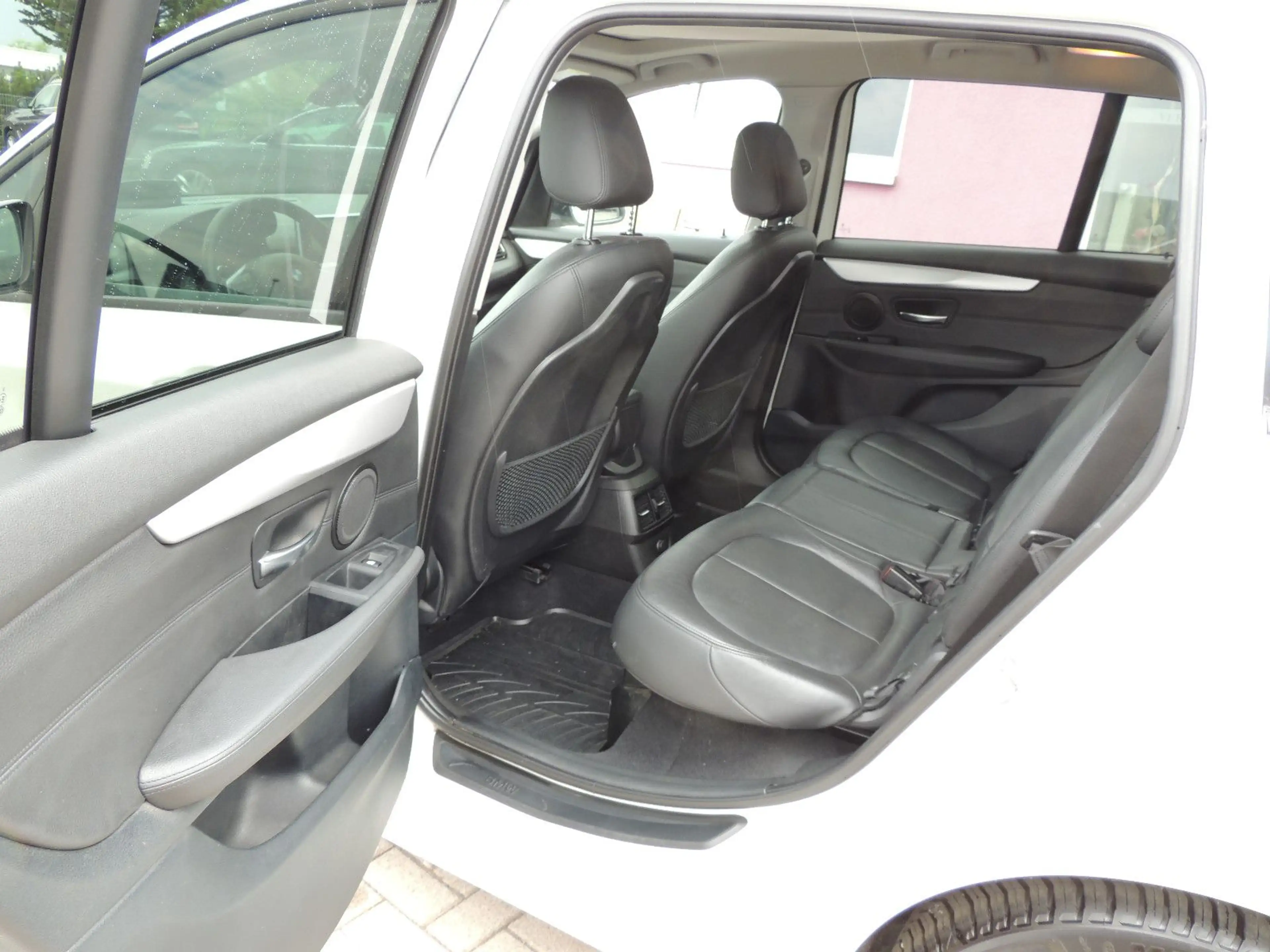 BMW 220 Gran Tourer xDrive Advantage **HUD+LED+Navi — photo 9